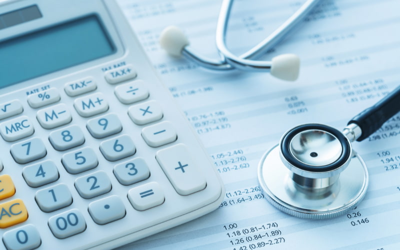 Redução de impostos em clínicas médicas: como obter?